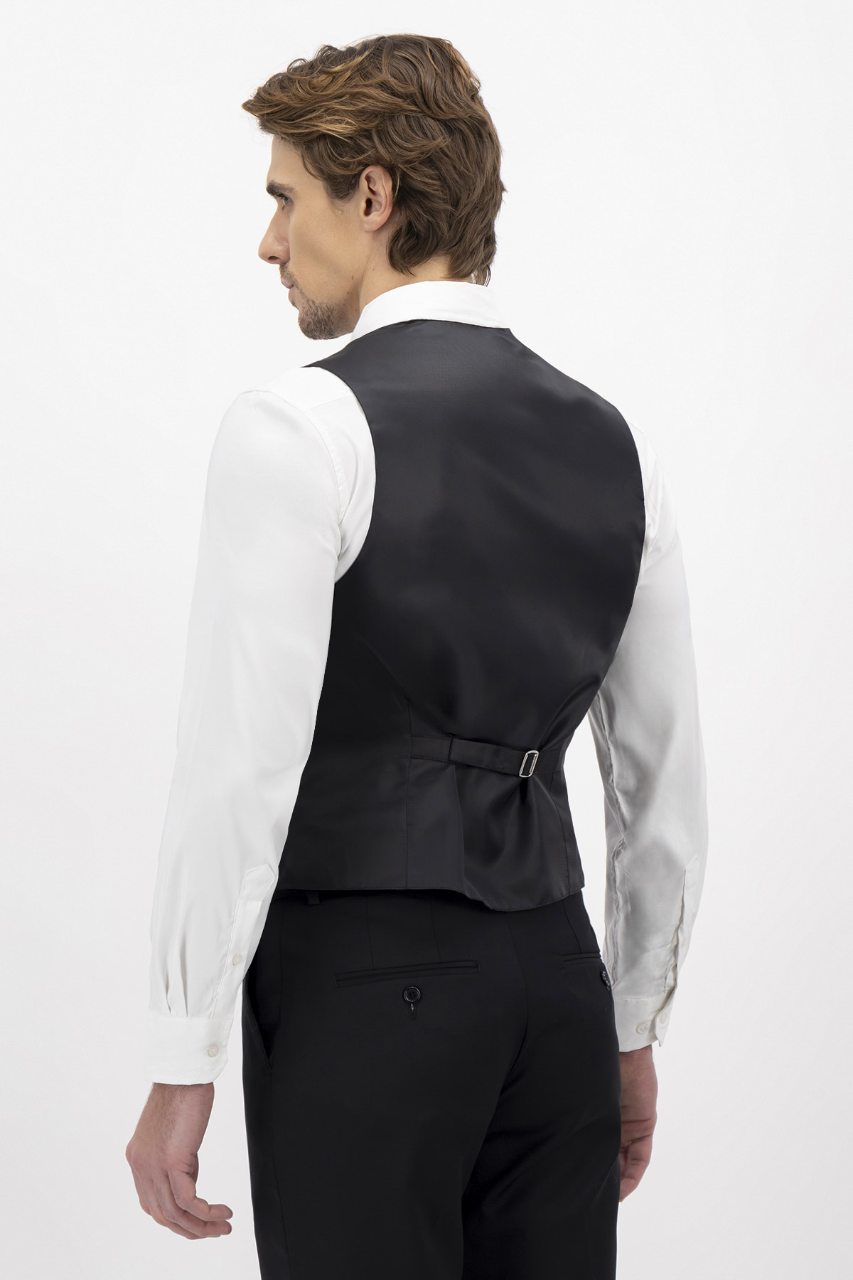 CHALECO FORMAL CONTEMPORARY FIT LAMBERTI image number 2