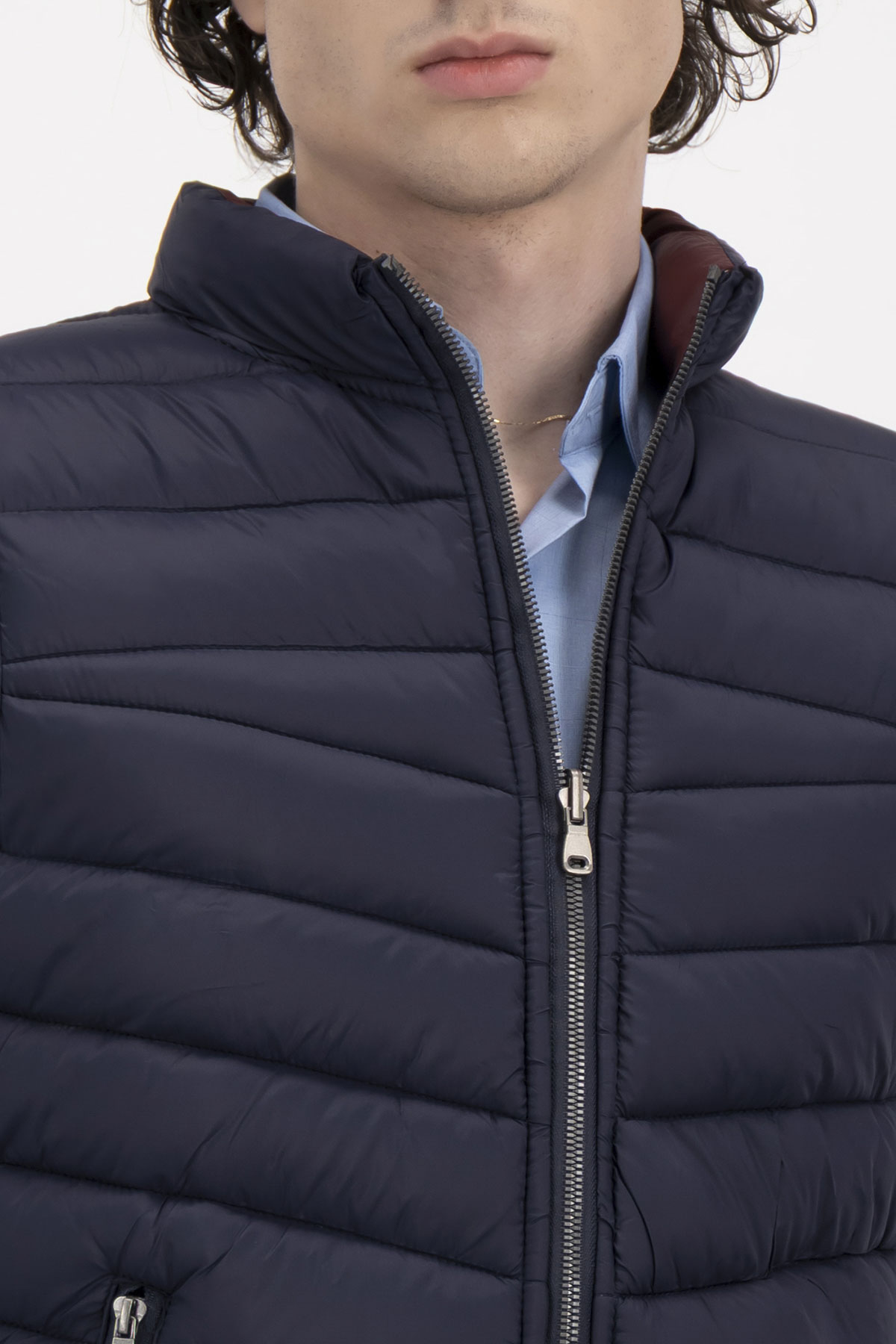 CHALECO SLIM FIT SONNETI image number 3