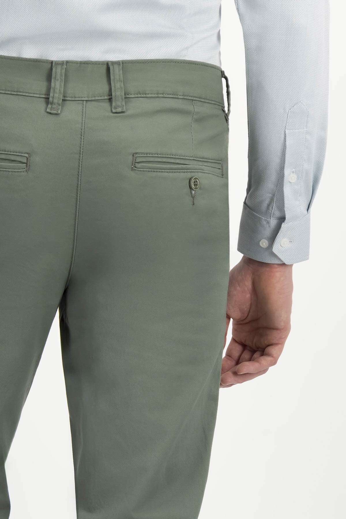 PANTALÓN CASUAL SLIM FIT LMENTAL image number 3
