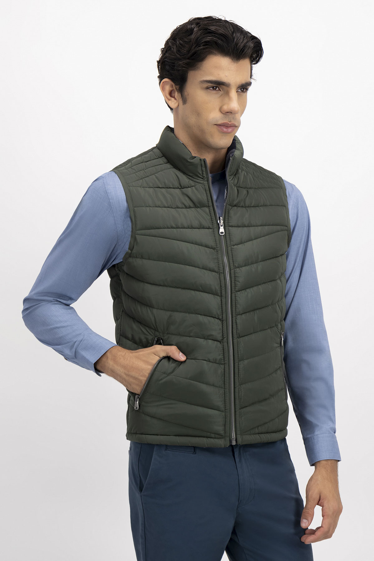 CHALECO CONTEMPORARY FIT ROYALTON image number 0