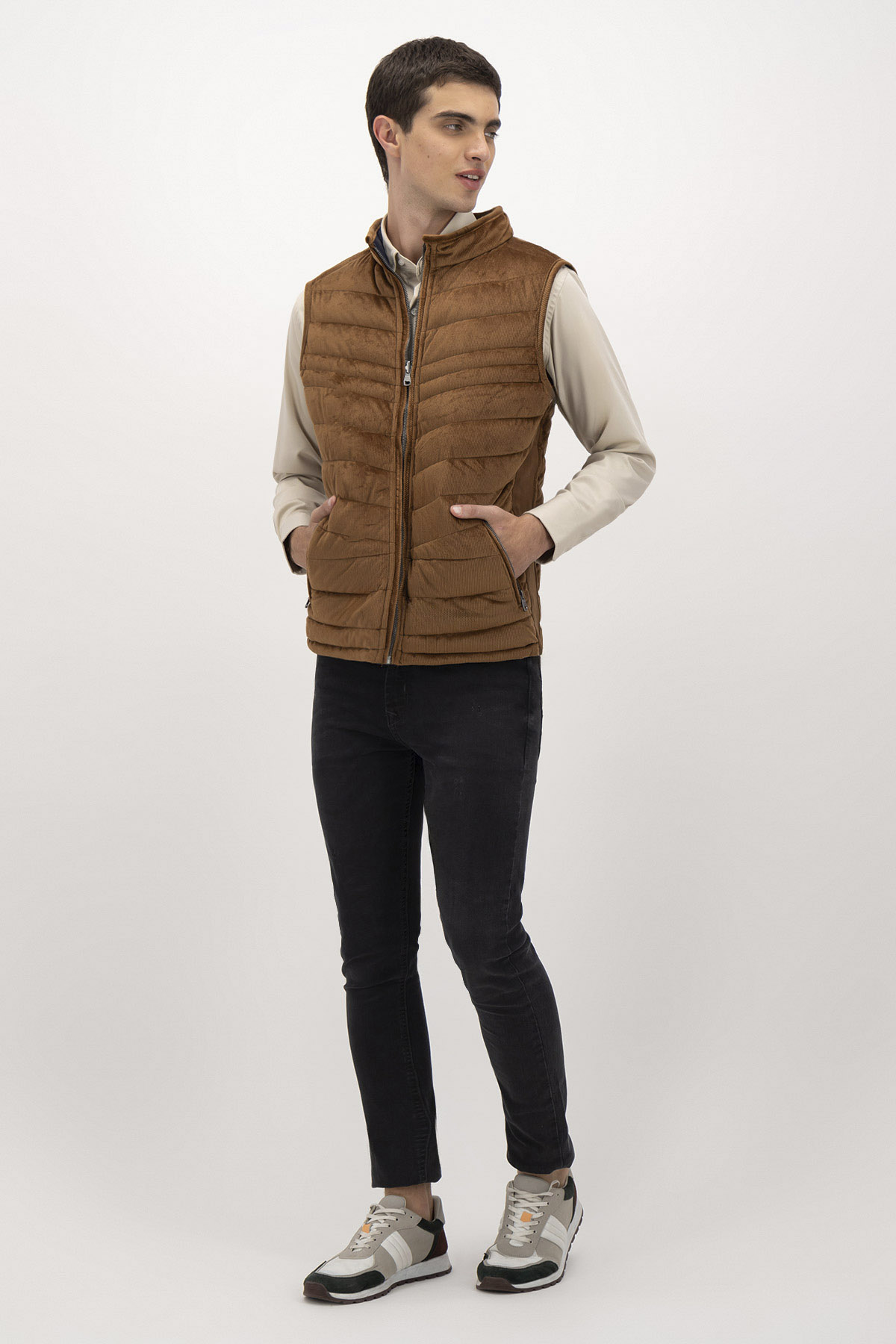 CHALECO CONTEMPORARY FIT ROYALTON image number 0
