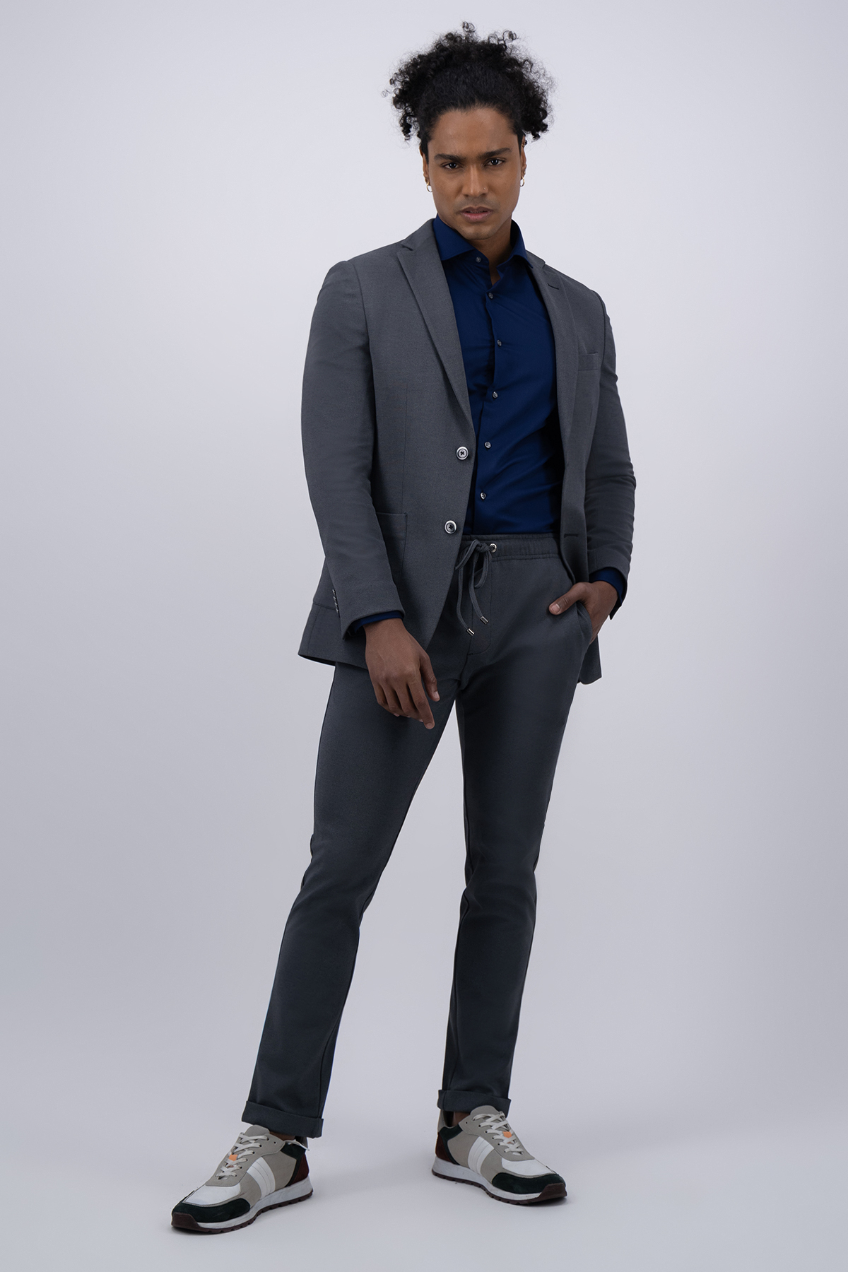 SACO SEPARATE GRIS OXFORD SLIM FIT LMENTAL image number 0