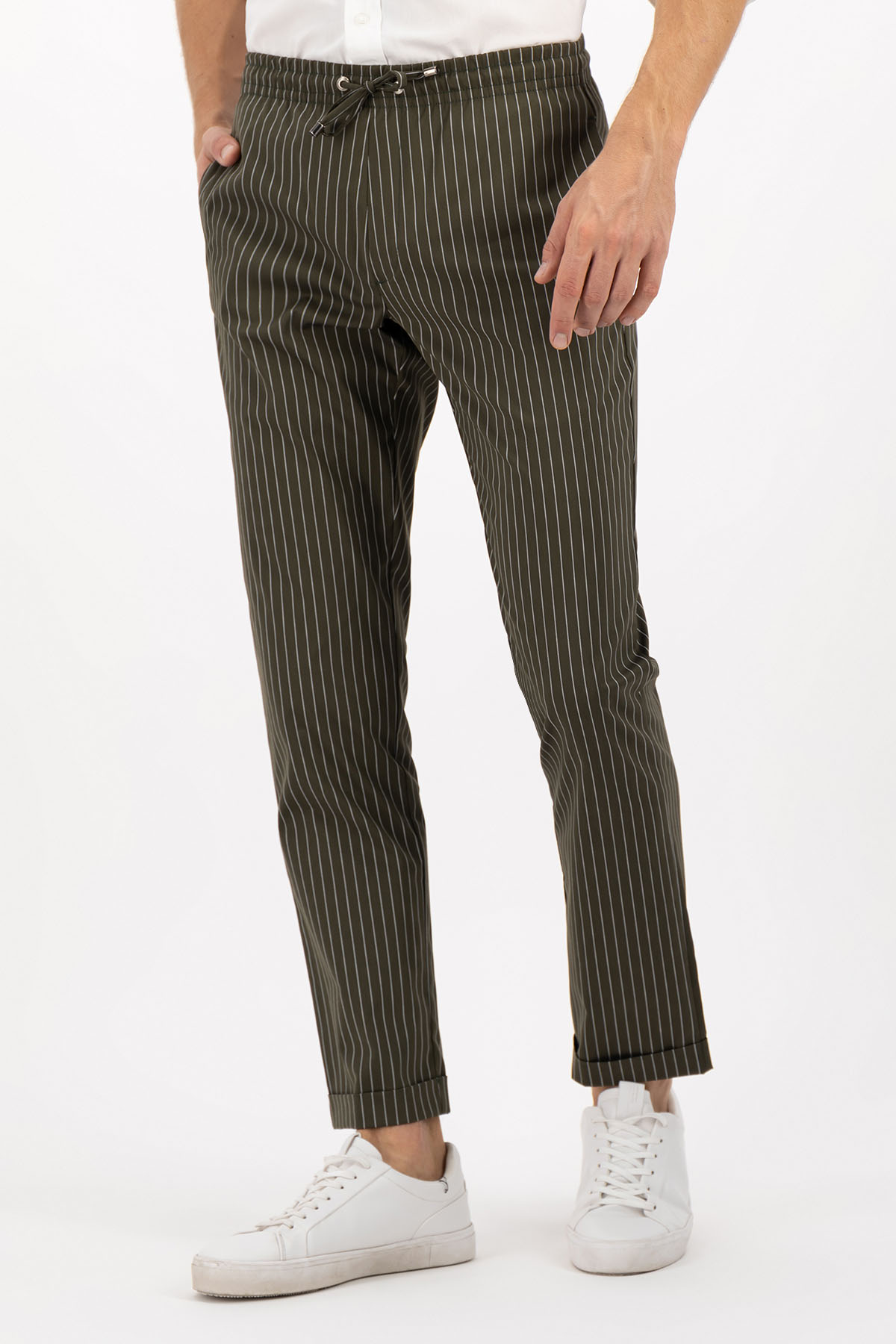 PANTALÓN JOGGERS SLIM FIT LMENTAL image number 1