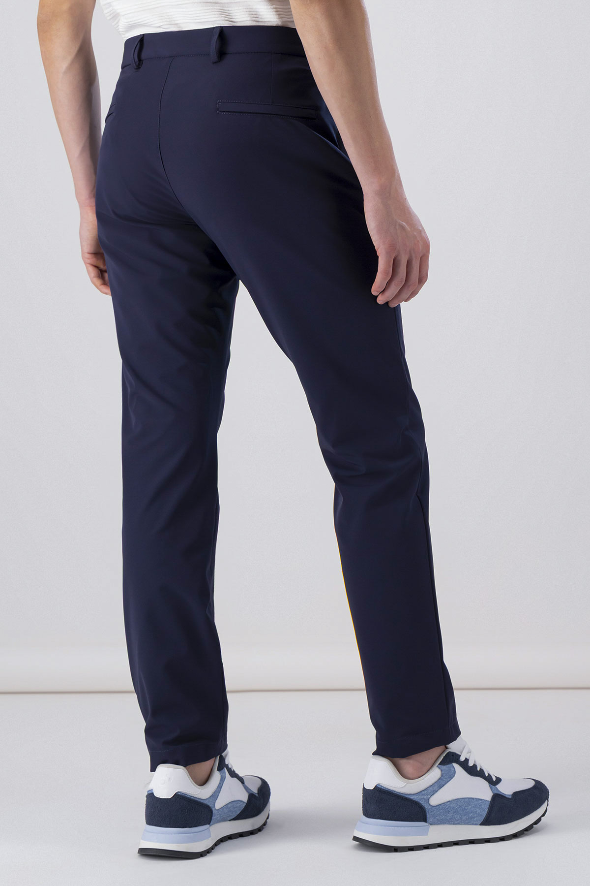 Pantalón Separate Move Slim Fit image number 4