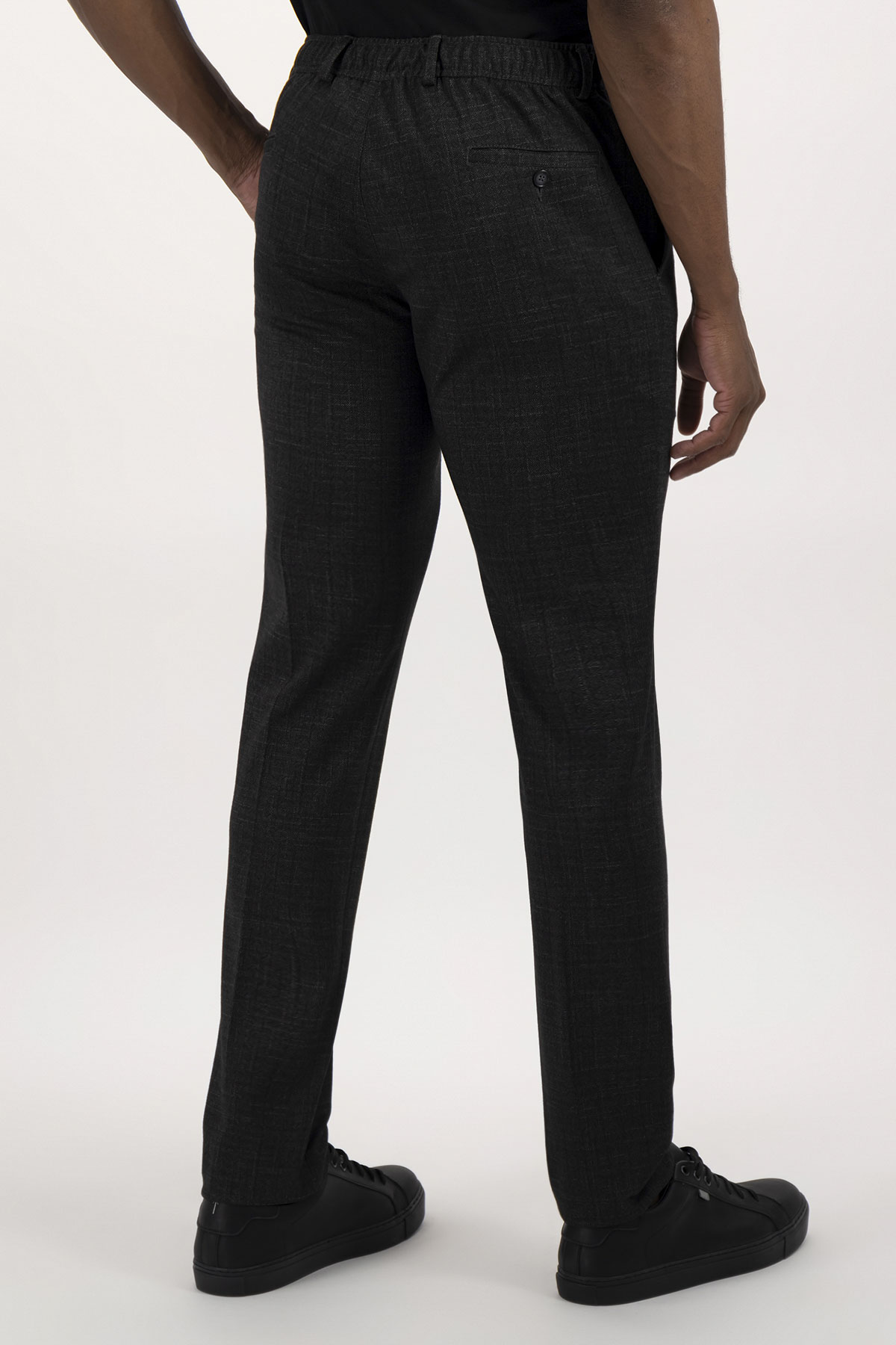 PANTALÓN TIPO JOGGER SLIM FIT LMENTAL