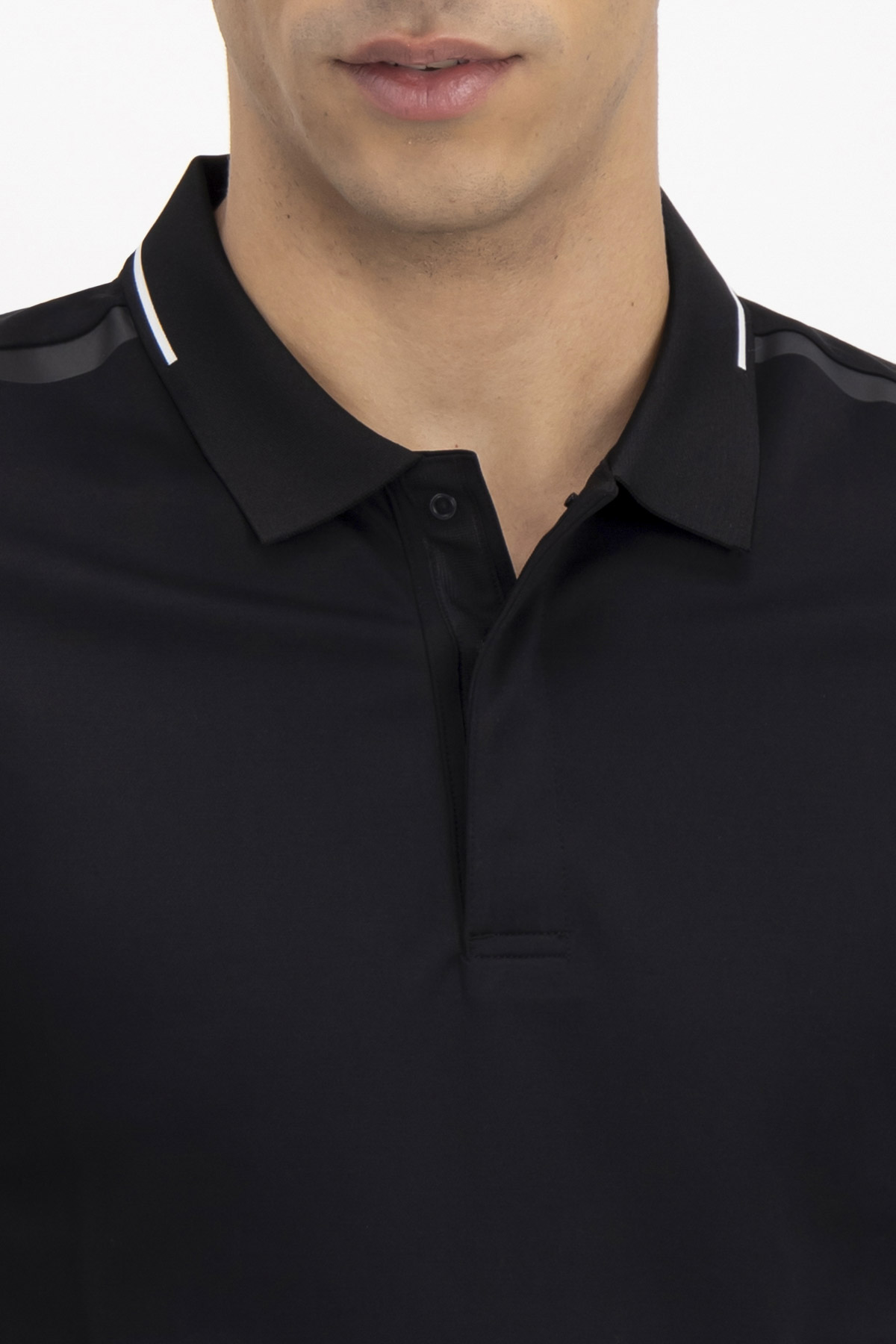 PLAYERA POLO MOVE SLIM FIT LMENTAL image number 2