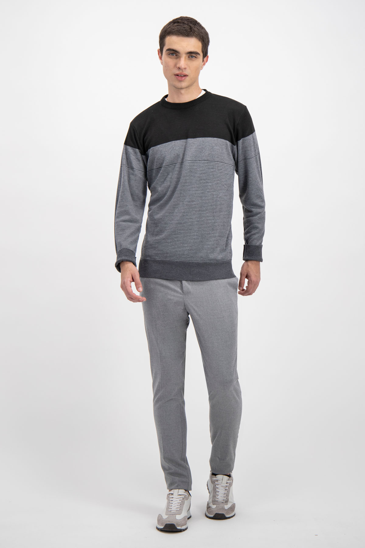 SUÉTER CONTEMPORARY FIT SONNETI image number 0