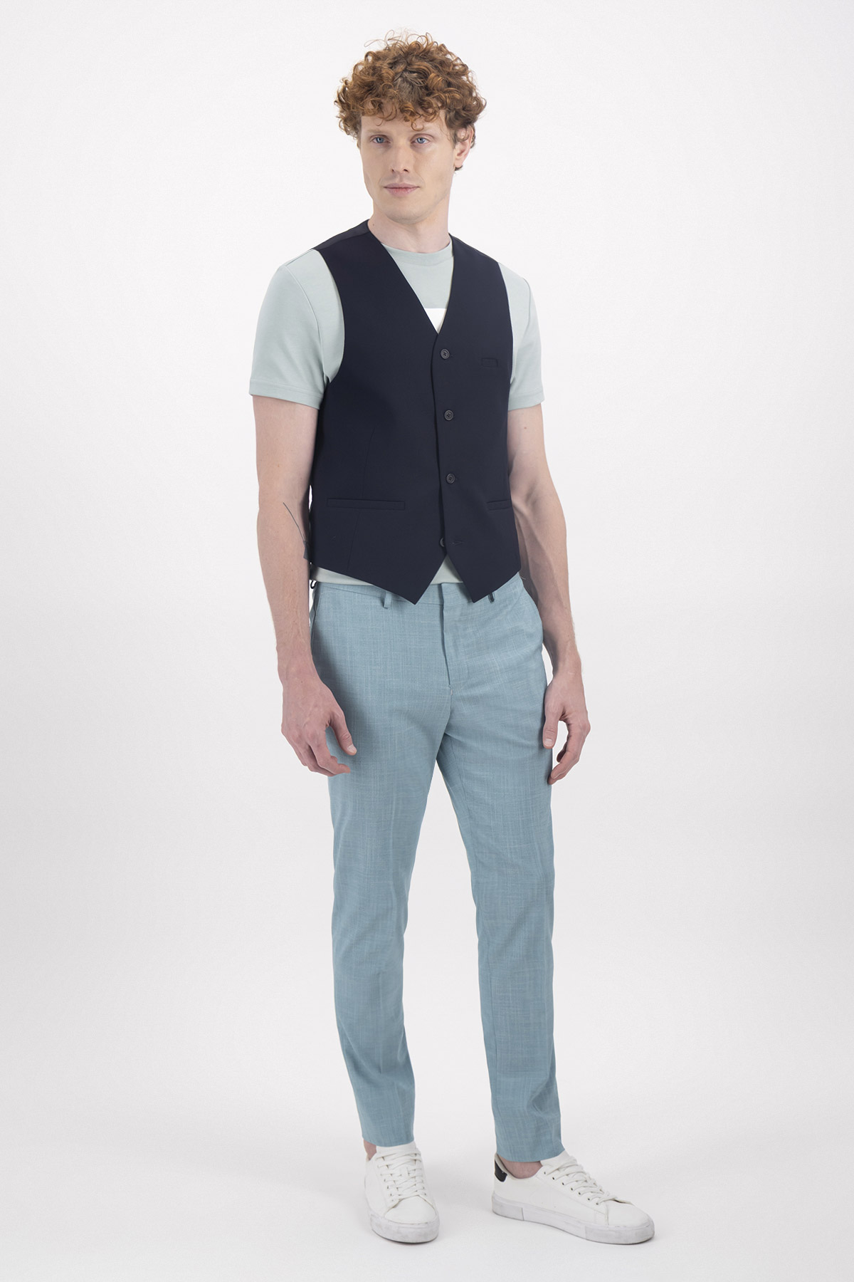 CHALECO FORMAL CONTEMPORARY FIT SONNETII image number 3