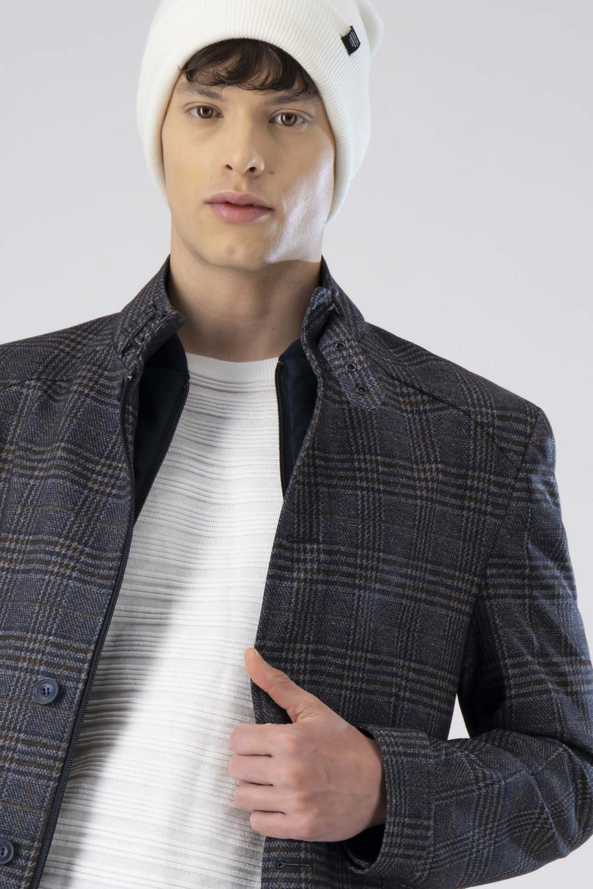 Abrigo Híbrido Slim Fit Lmental image number 2