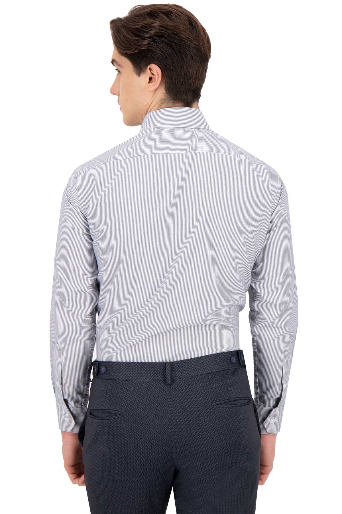 CAMISA VESTIR GRIS CONTEMPORARY FIT SONNETI UO image number 2