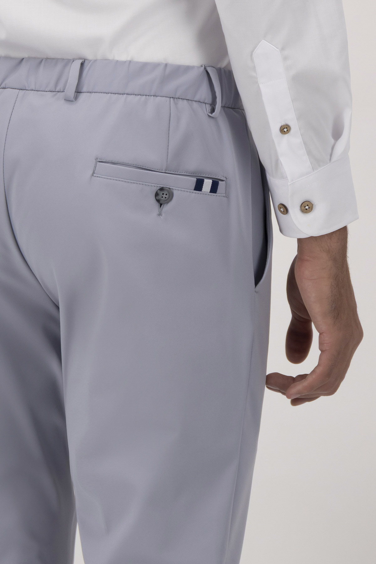 Pantalón Separate Move Slim Fit Lmental image number 4
