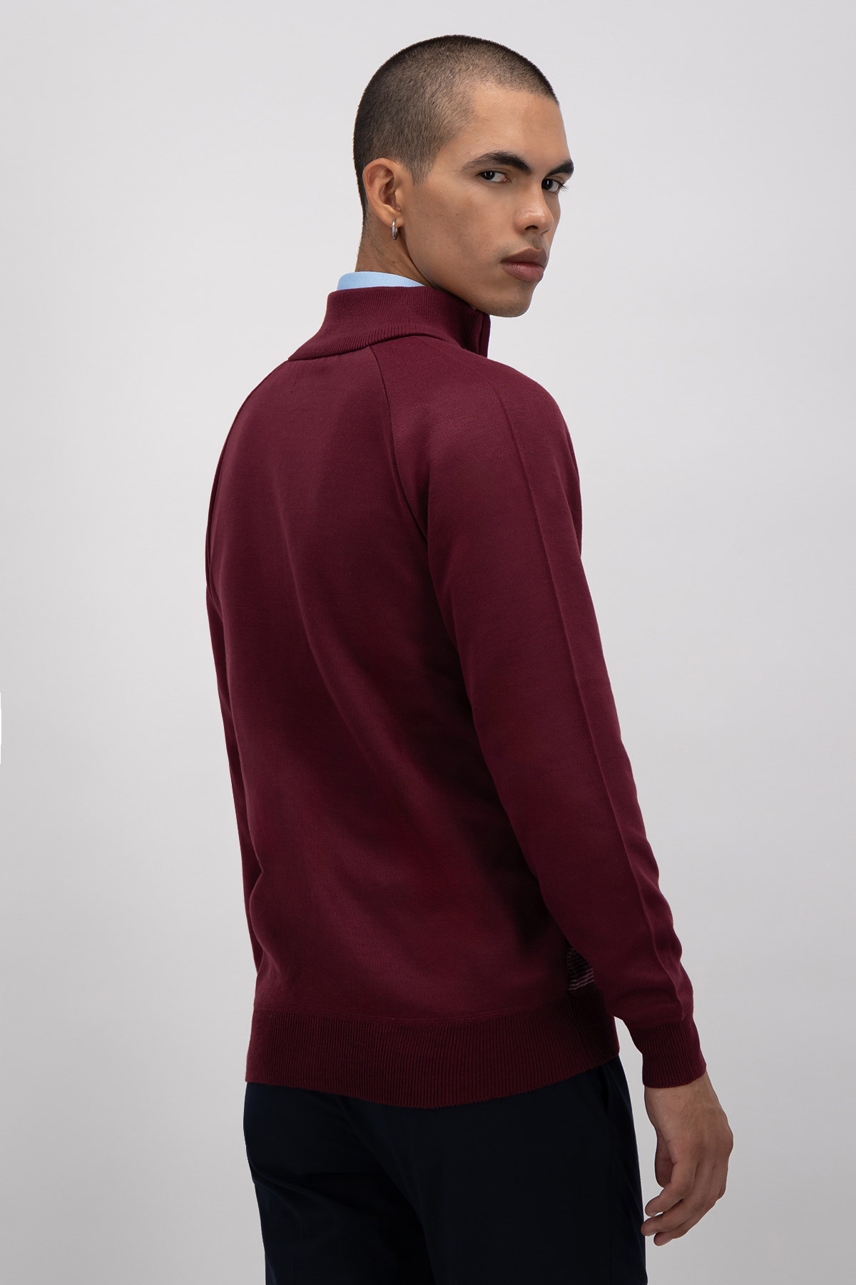 SUÉTER SLIM FIT LMENTAL image number 2
